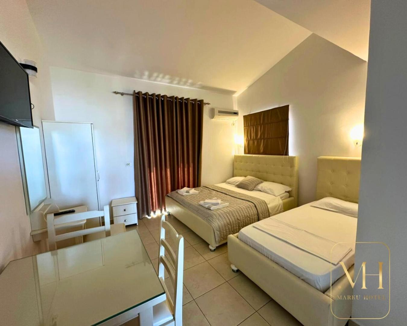 Hotel Marku Ksamil Esterno foto
