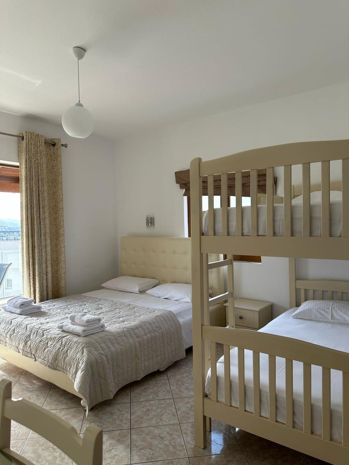 Hotel Marku Ksamil Esterno foto